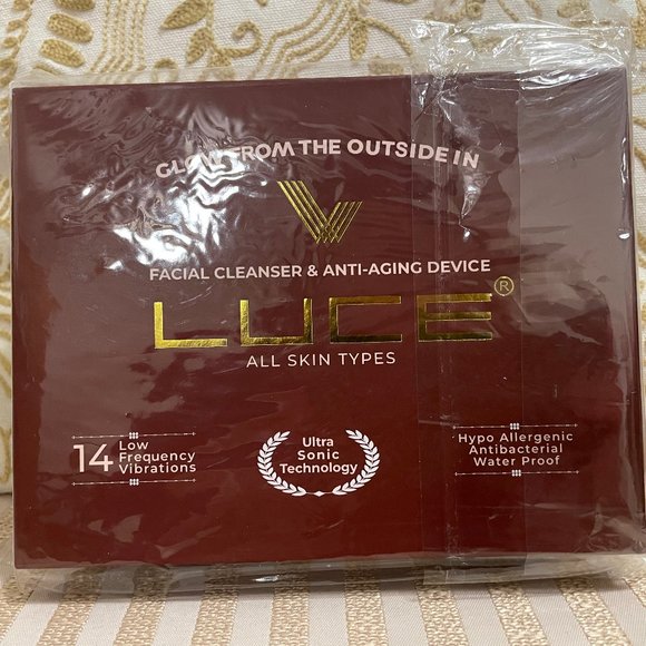 NEW in the box Luce Anti-Aging Facial Cleaner Device Ultra Sonic Technology - Picture 1 of 8